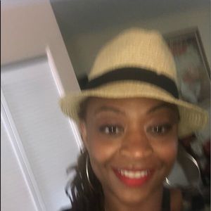 Meet your Posher, Marie